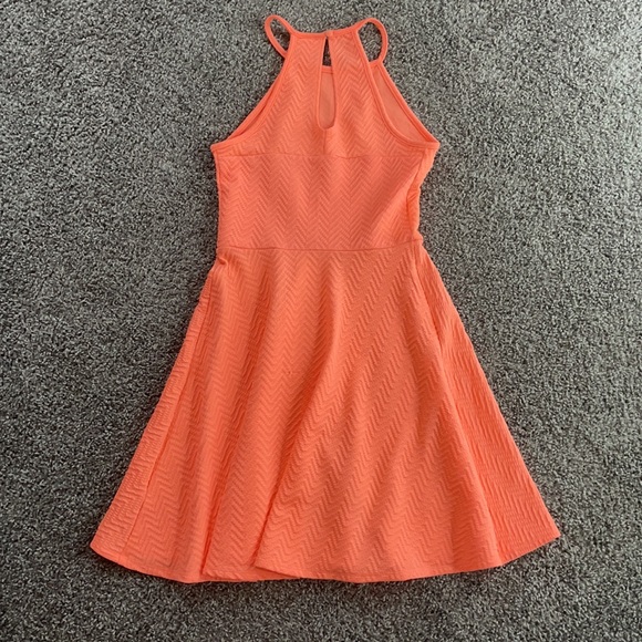 Coral Spring Dress - Picture 3 of 6